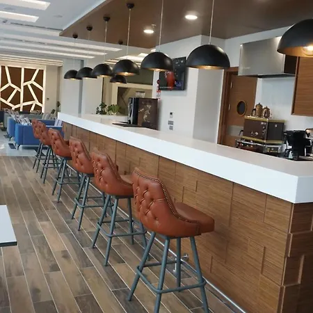 Tezmadra Hotel *