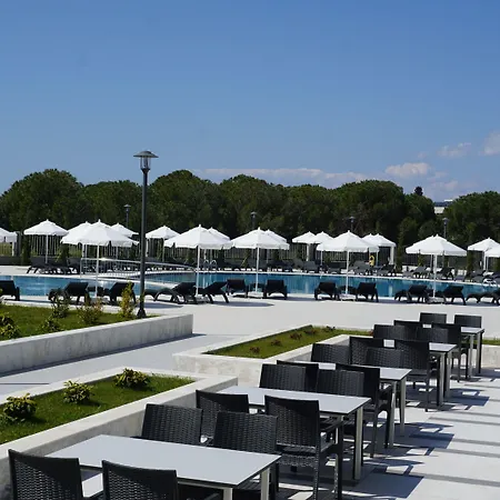 Hotel Tezmadra *